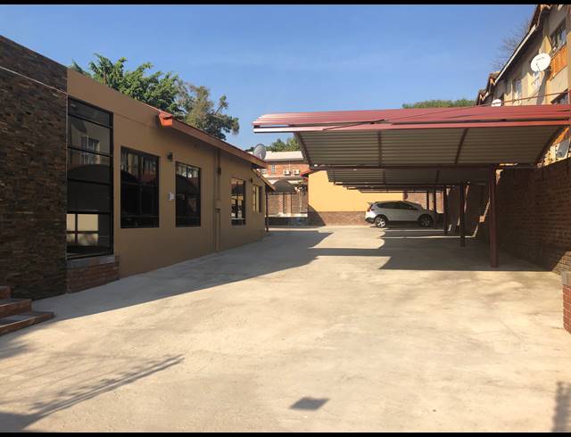 350M² OFFICE FOR SALE IN NELSPRUIT CENTRAL